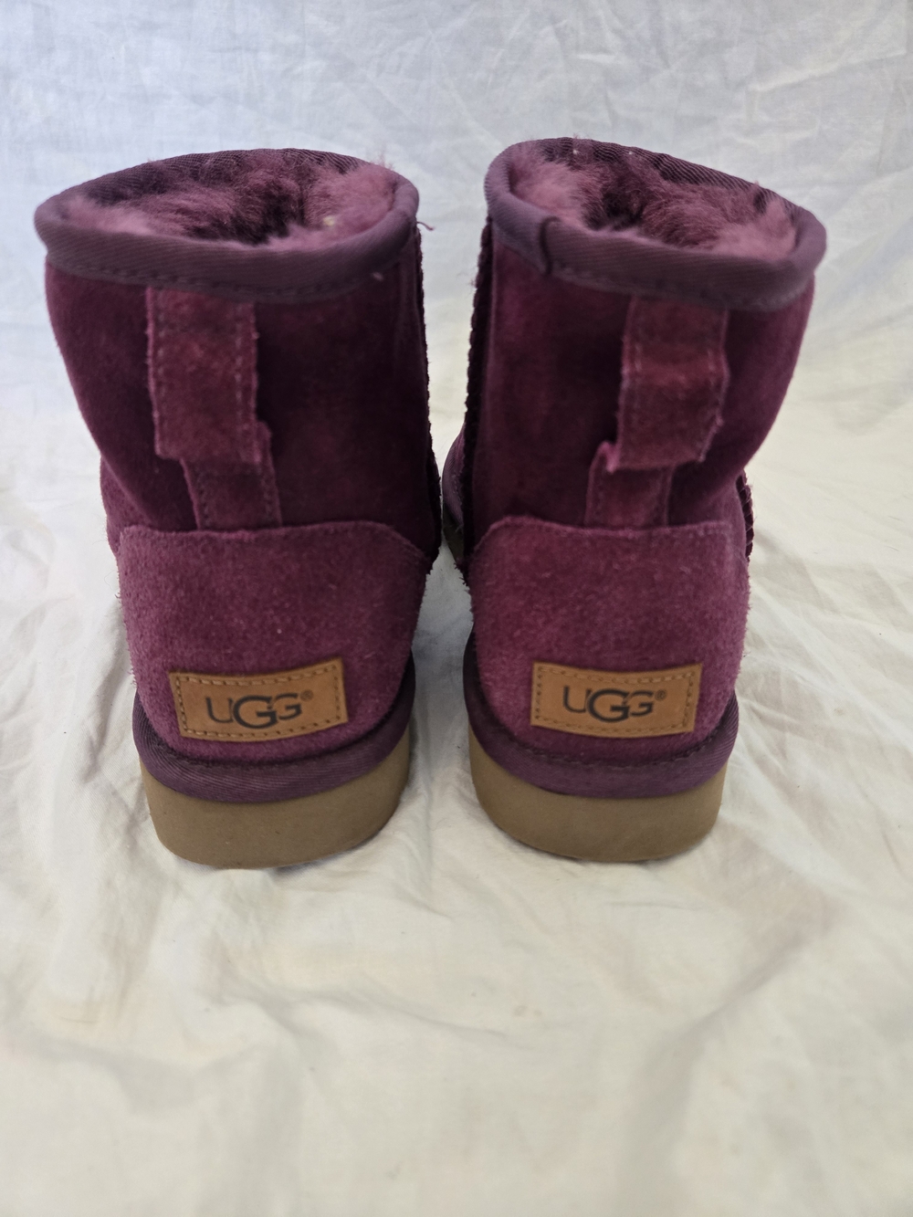 UGG Classic Purple Suede Sheepskin Lined Slip-On Ankle Bootie Round Toe US 7 - Picture 4 of 6
